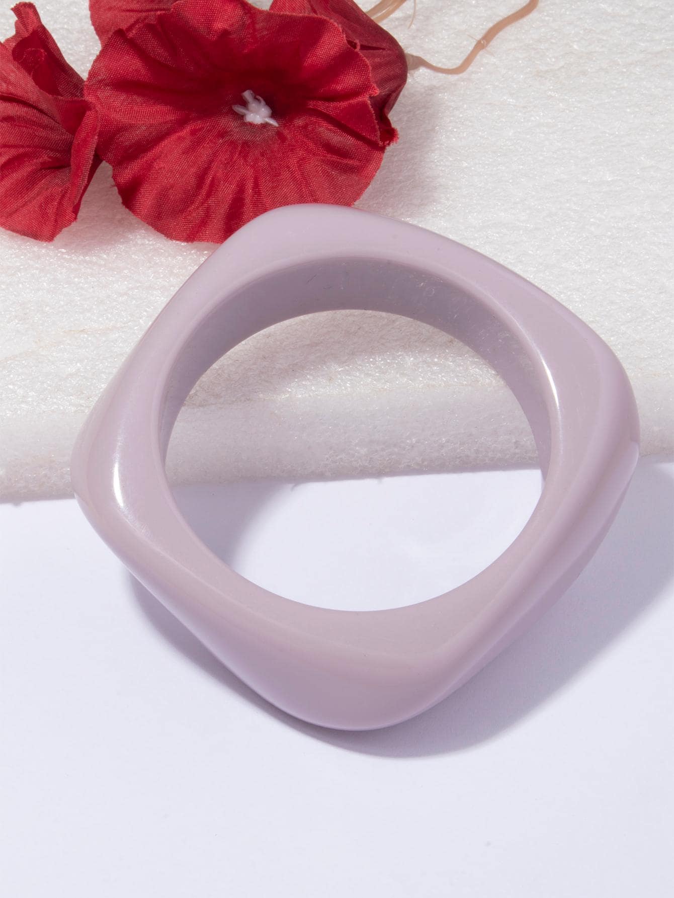 Brazalete con diseño geométrico - Gris - Ver 1