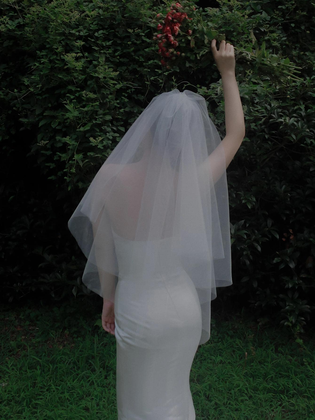 1 件女士纯色浪漫新娘头纱，适合婚礼派对万圣节 - 白色 - 查看 1