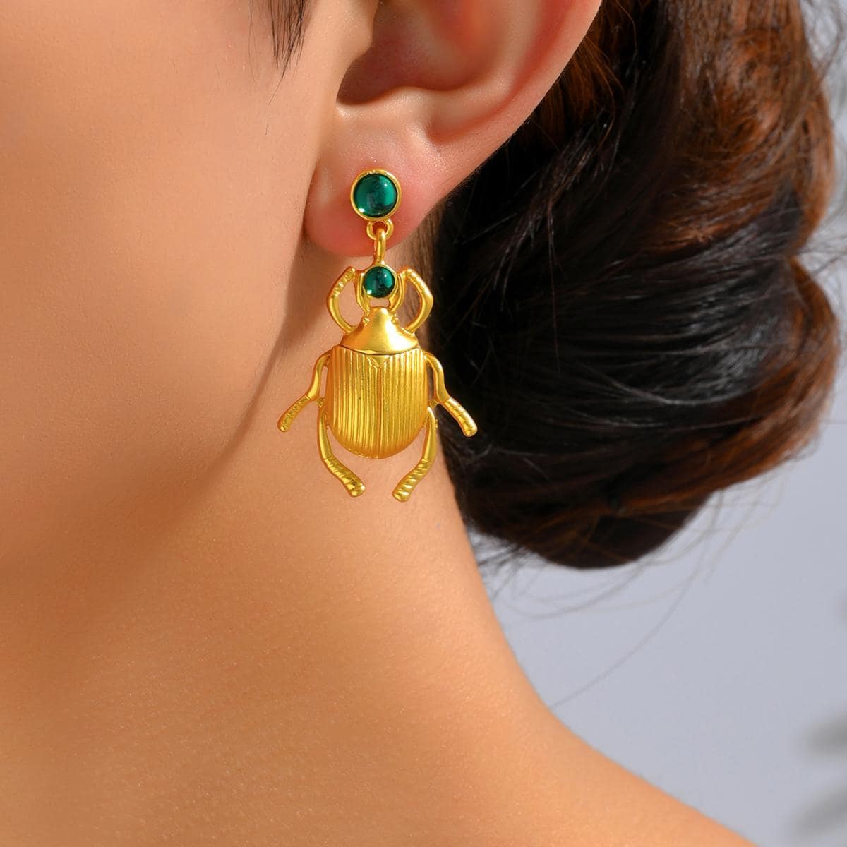 Bông tai thả côn trùng chi tiết rhinestone - Vàng - Xem 1