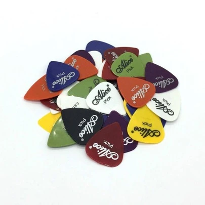 10pcs Heart Shaped DIY Guitar Pick, Plastic Letter Graphic Guitar Pick For Household