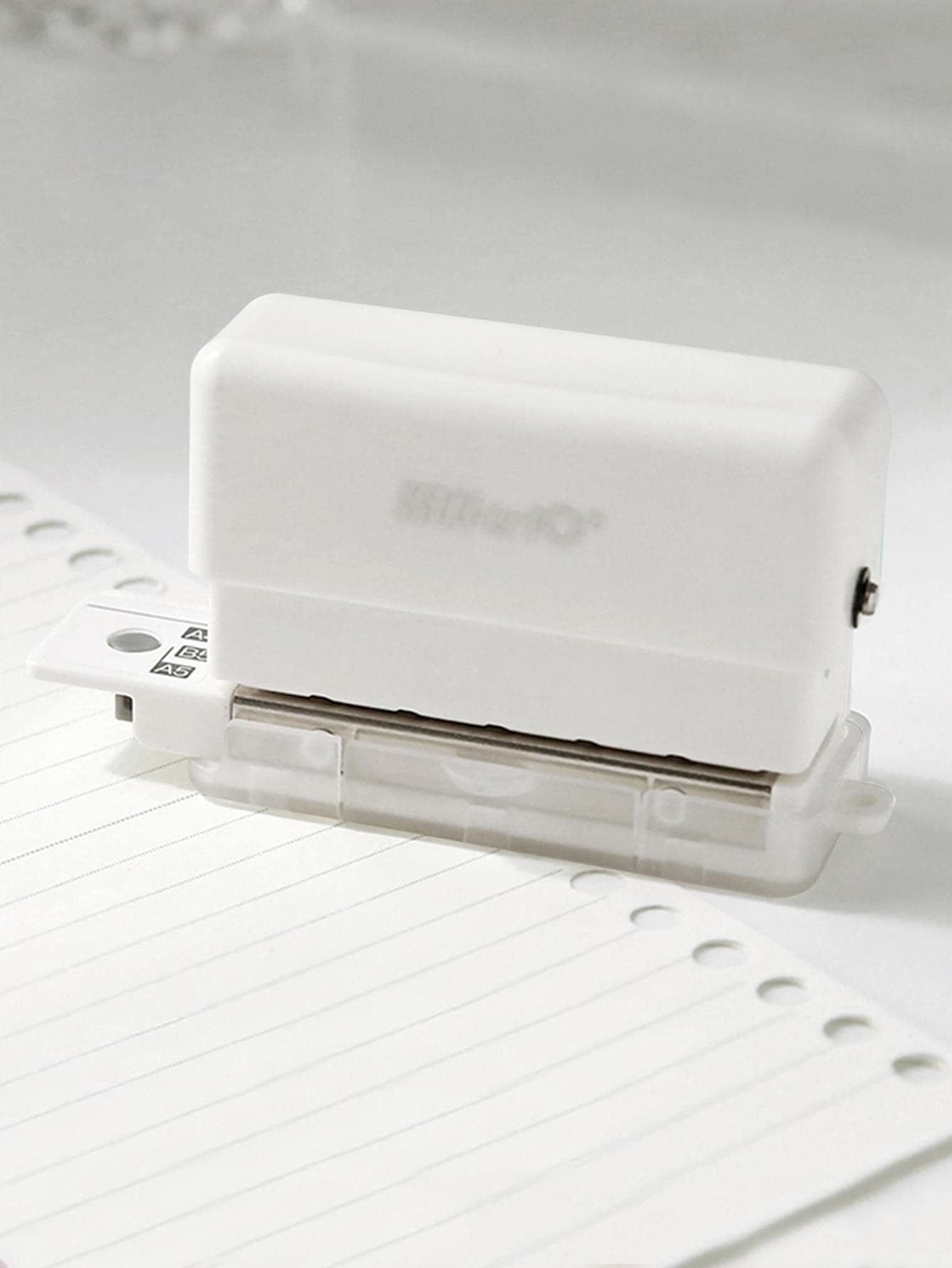 KW-TRIO 1 Cái Dụng Cụ Bấm Lỗ Đồ Họa Chữ Cái Ngẫu Nhiên, Bấm Lỗ Tay Cầm Đơn Giản Cho Văn Phòng, Trường Học - trắng - Xem 1
