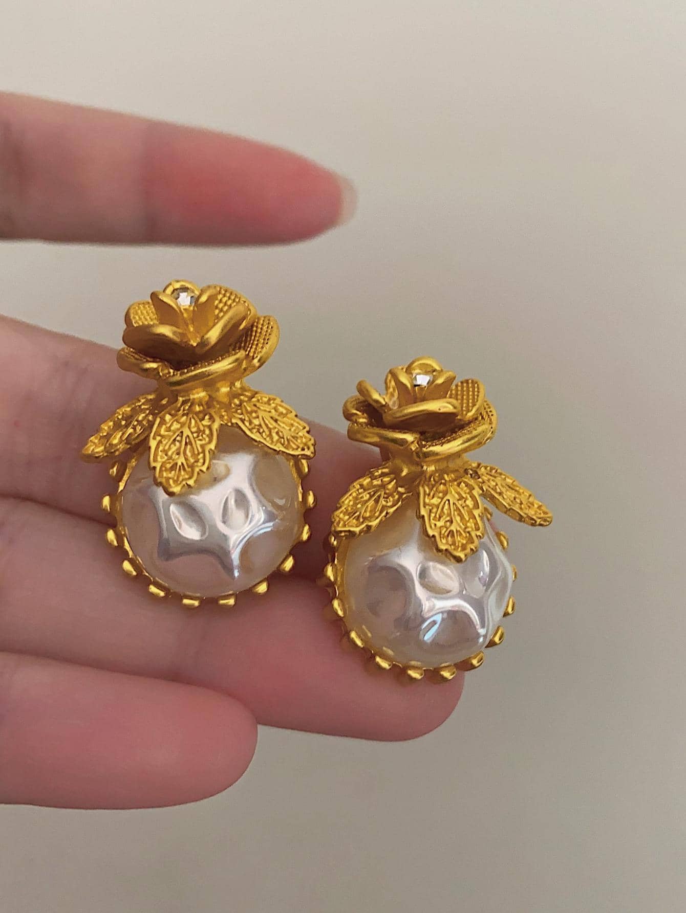 Bông tai trang trí hoa - Vàng - Xem 1