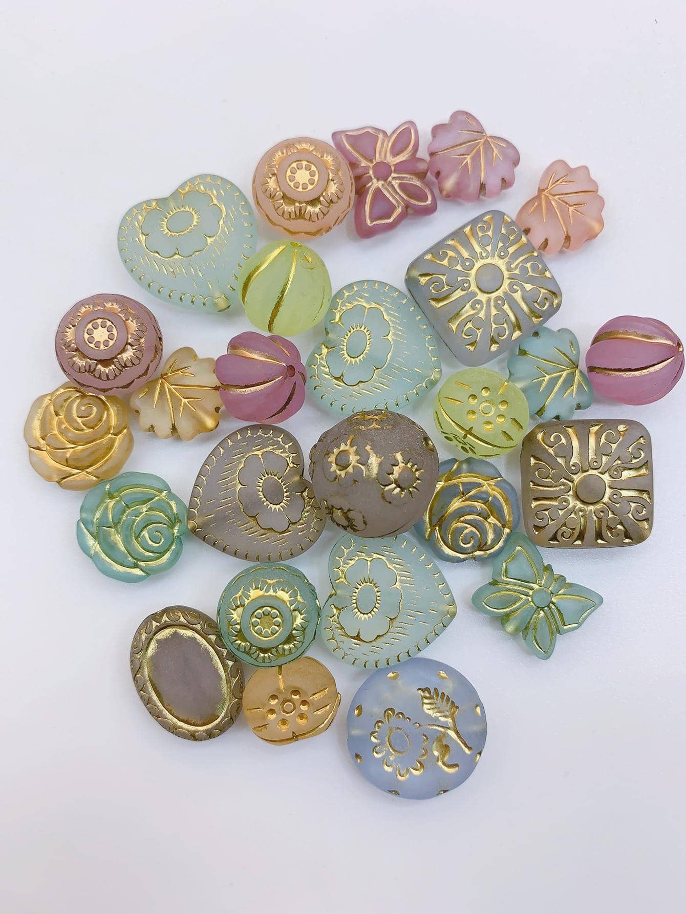 1pack Fashionable Heart & Flower Design DIY Bead For Women For Jewelry Making - round white - View 1