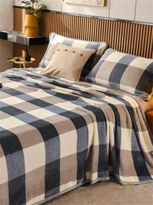 1pc Plaid Pattern Blanket, Modern Fabric Soft & Warm Blanket For Living Room & Bedroom, Home Decor - Multicolor - View 4