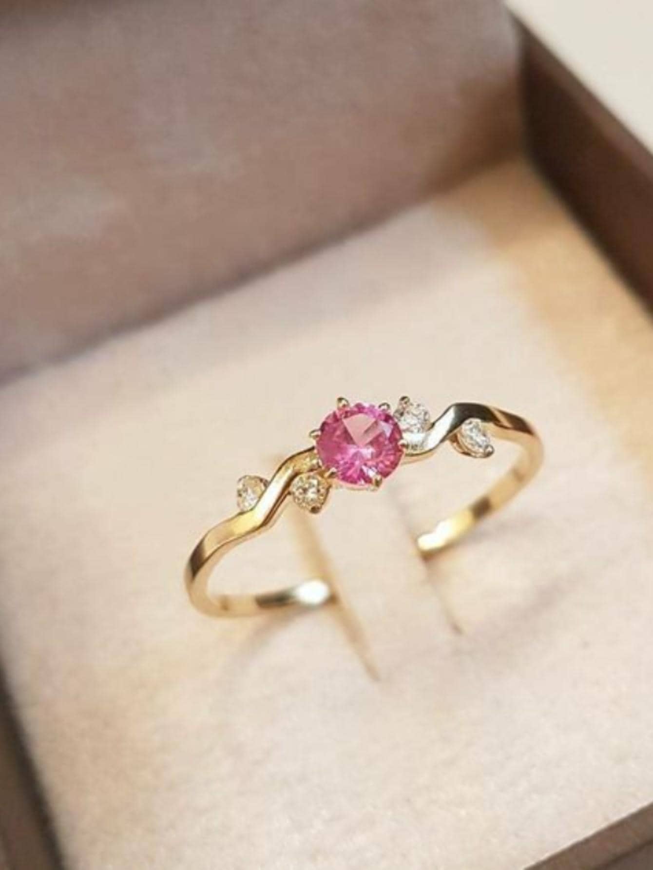 方晶鋯石裝飾圓環 - 粉色 - 查看 1