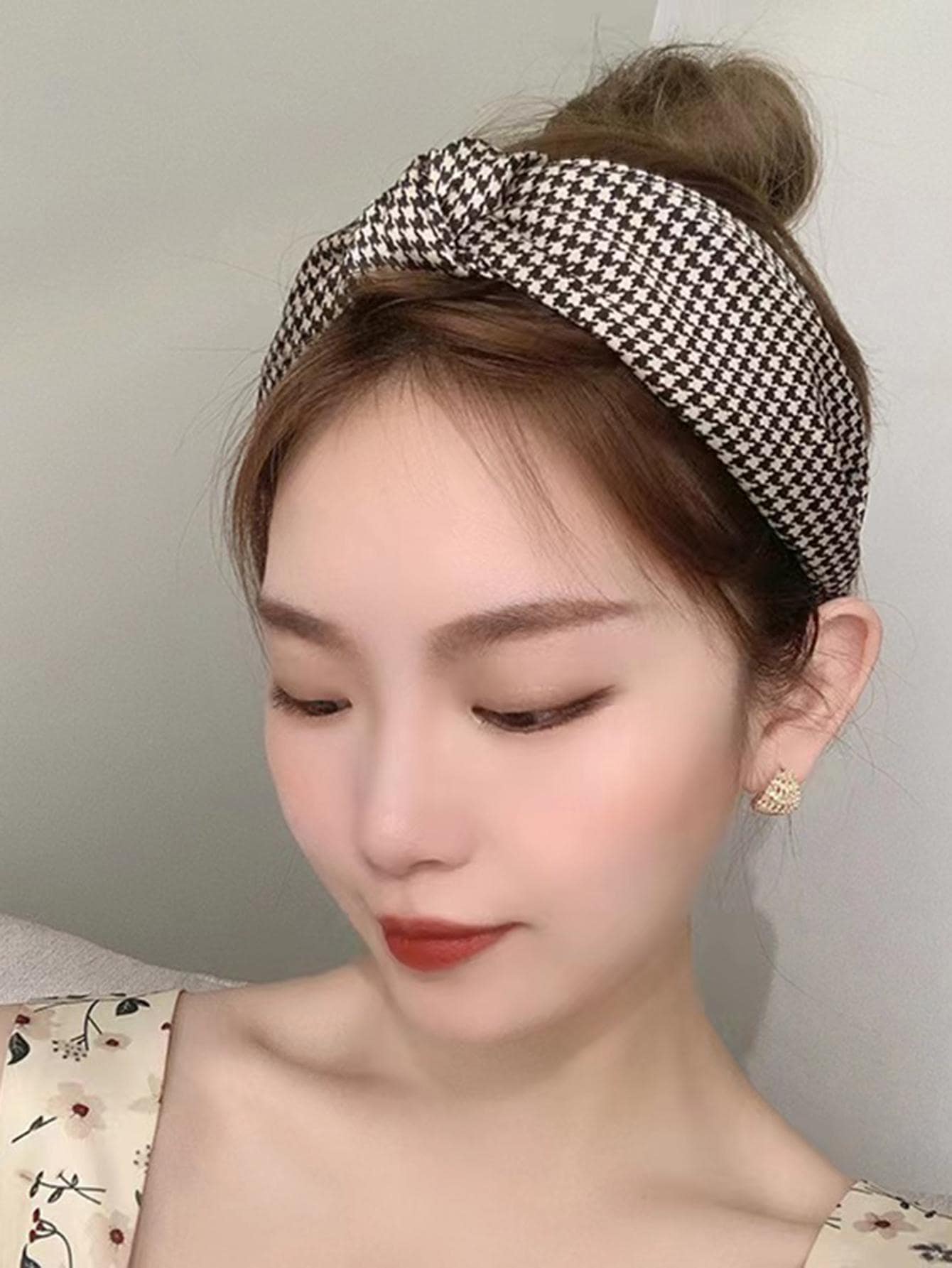 優雅的犬牙紋印花打結寬頭帶 - 彩色 - 查看 1