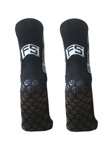 运动户外 1 双字母图案防滑足球运动袜 - 黑色 - 查看 2