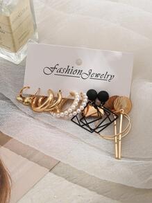 Set de 5 pares de aretes con decoración de corazón y perla falsa para el Día de San Valentín