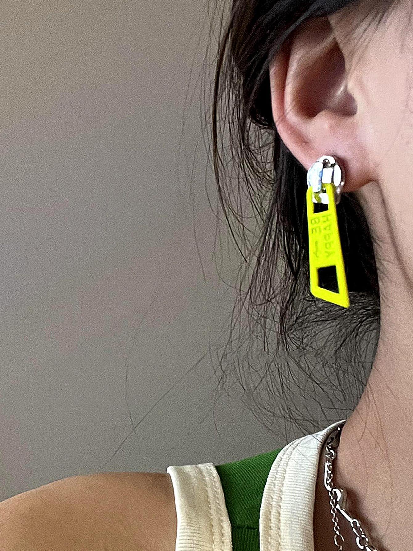 Bông tai thả dây kéo - màu xanh lá - Xem 1