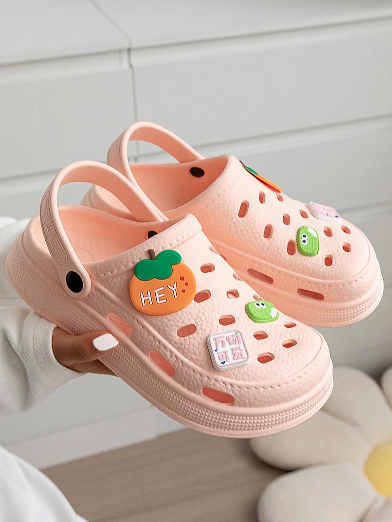 Women Cartoon Decor Vented Clogs, EVA Slingback Fashion Clogs - Baby Pink - View 1