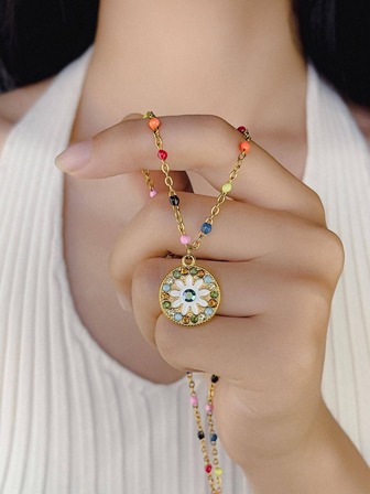 水鑽裝飾圓形吊墜項鍊