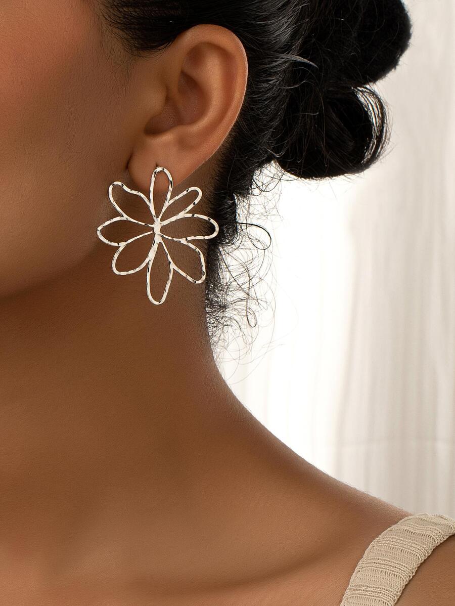 1 cặp hoa tai kim loại rỗng hình hoa phóng đại dành cho phụ nữ, hoa tai phong cách đường phố gợi cảm và cá nhân hóa cho ngày lễ tình nhân và hẹn hò mùa hè - Bạc - Xem 1