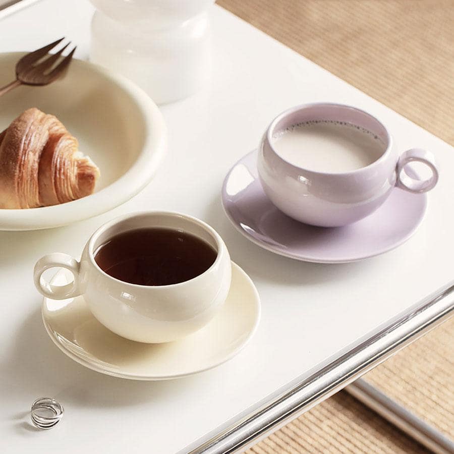 قطعة واحدة فنجان بورسلين مع صينية، فنجان بسيط ذو طابع تصميمي وصينية للمنزل وللعودة إلى المدرسة