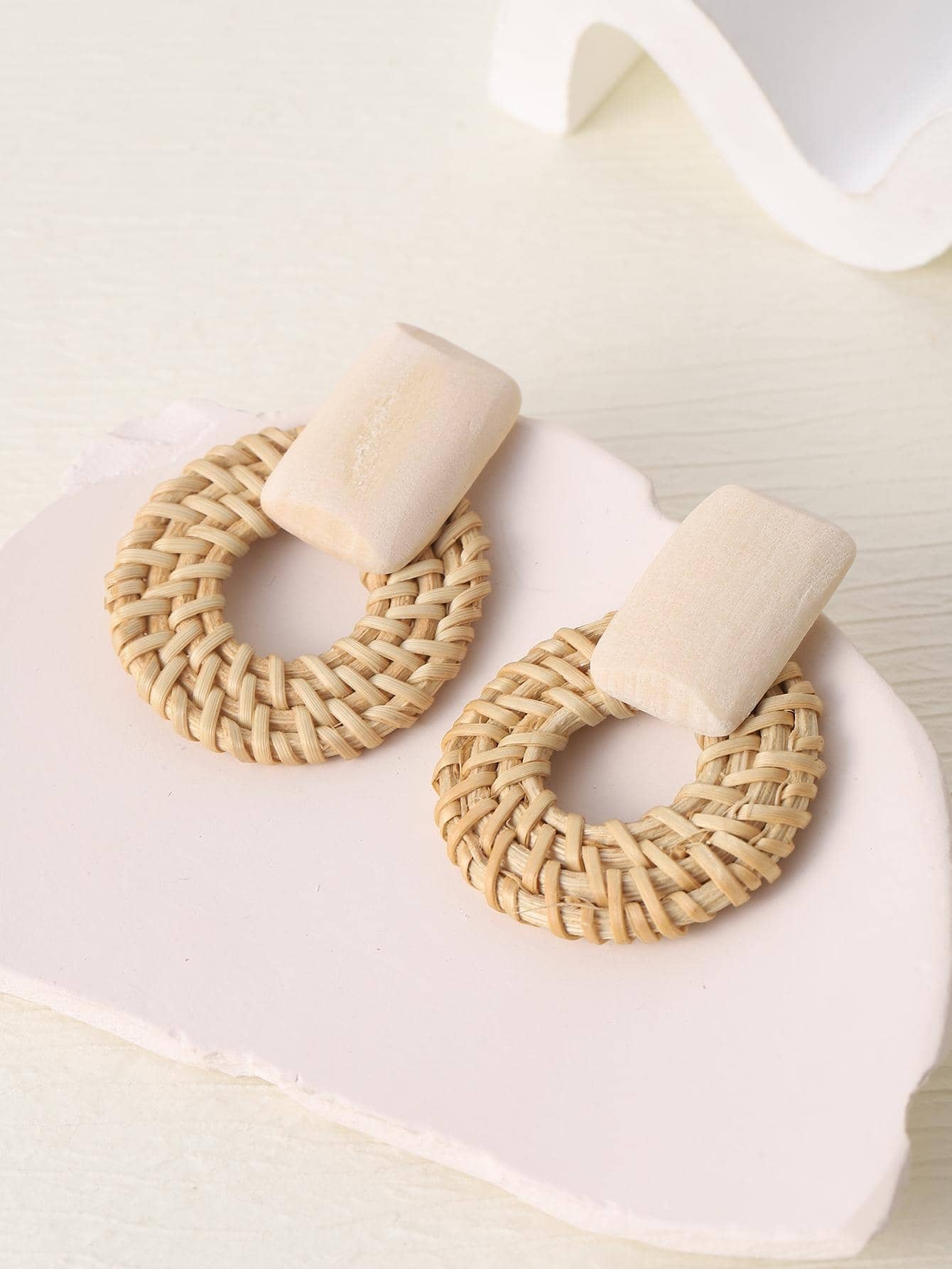 1 par de pendientes de diseño geométrico de ratán bohemio para mujer para decoración diaria - Café - Ver 1