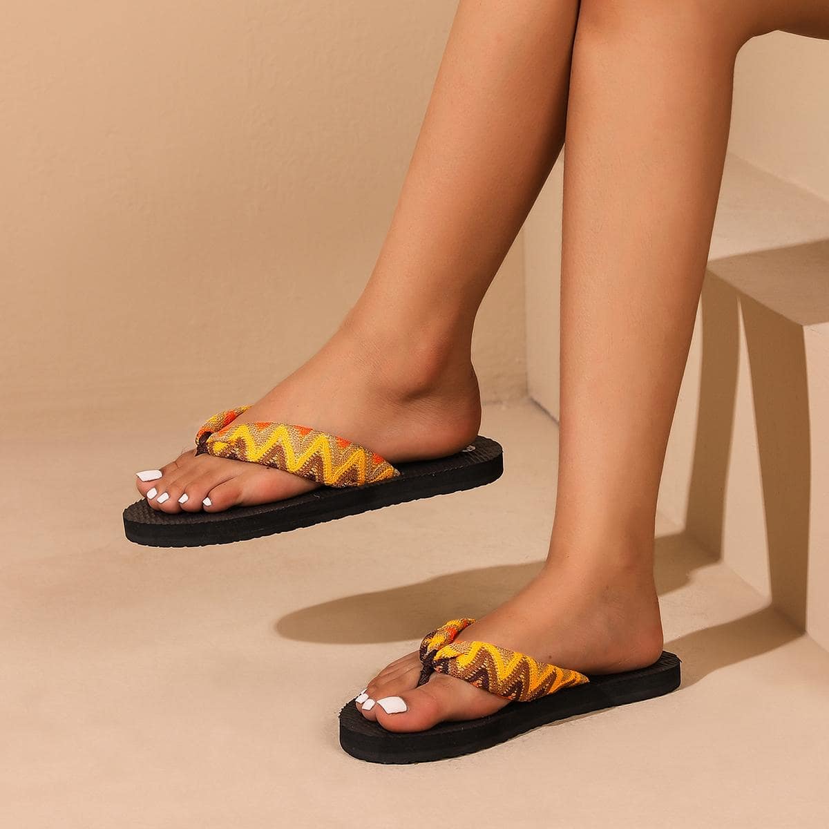 女性鋸齒圖案翻動時尚夏天織物拖鞋 - 橘色 - 查看 1