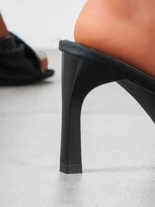 女士扭結細節穆勒細跟優雅涼鞋