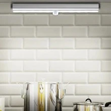 1入組塑料運動傳感器櫃下燈，現代長條智能磁鐵LED家用壁櫥燈，樓梯、廚房、浴室和床用夜間傳感器燈 - 銀色 - 查看 5