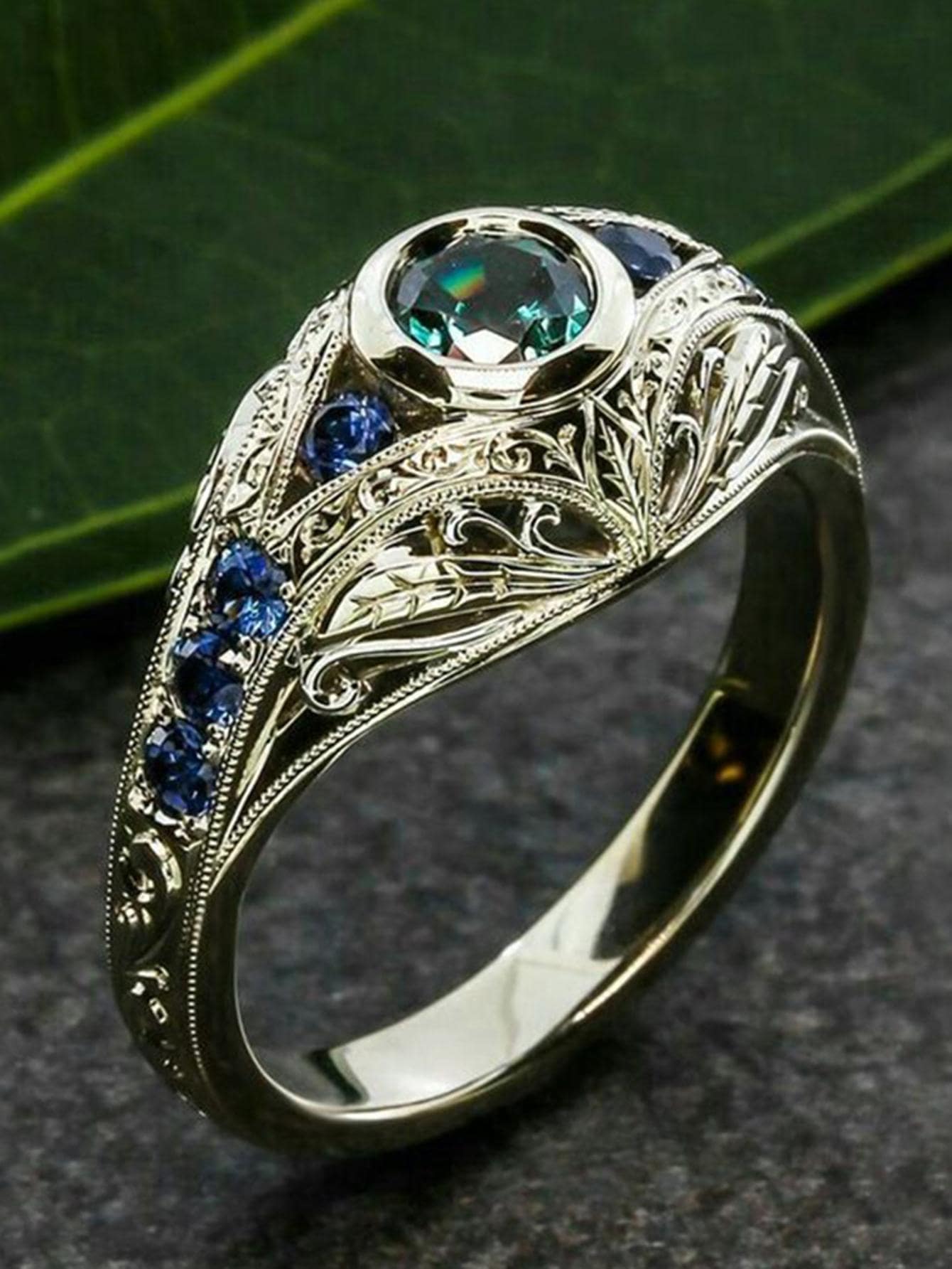 Nhẫn Trang Trí Đá Cubic Zirconia - Bạc - Xem 1