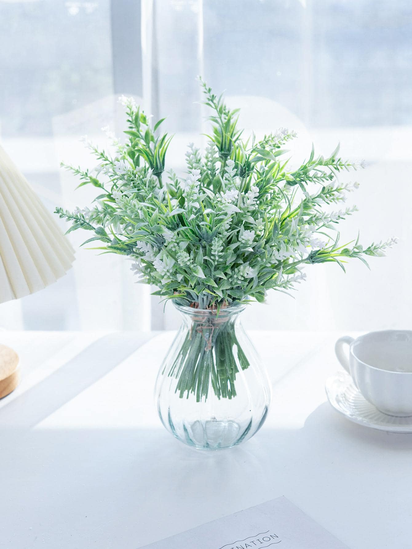 1支人造薰衣草装饰花，可用于家居花瓶摆设、户外花园装饰、新娘捧花和腕花。 - 白色 - 查看 1