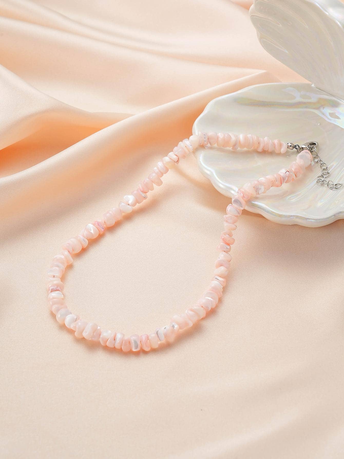 1 gargantilla de cuentas de concha rosa cortada para chicas adolescentes, collar de vacaciones de concha de playa de verano Simple para mujer, joyería - Rosa - Ver 1