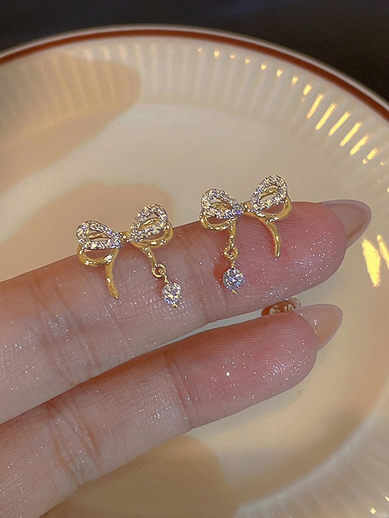 Rhinestone Bow Decor Earrings