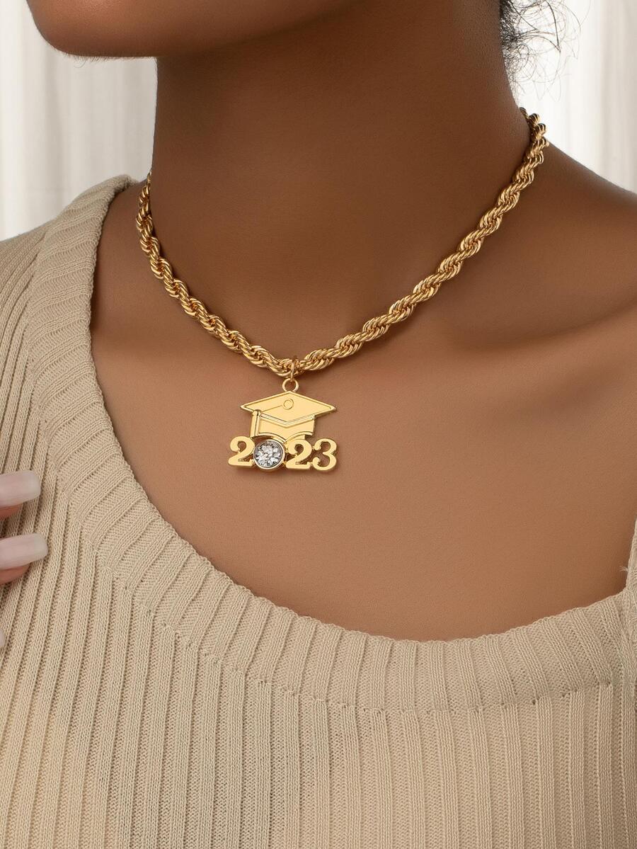 Collar con accesorio con diseño de diamante de imitación sombrero de graduación - Amarillo Oro - Ver 1