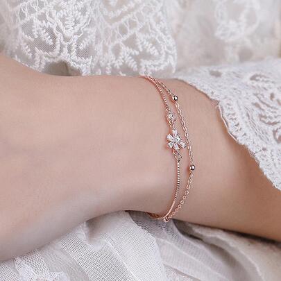 水钻花朵装饰多层手链情人节