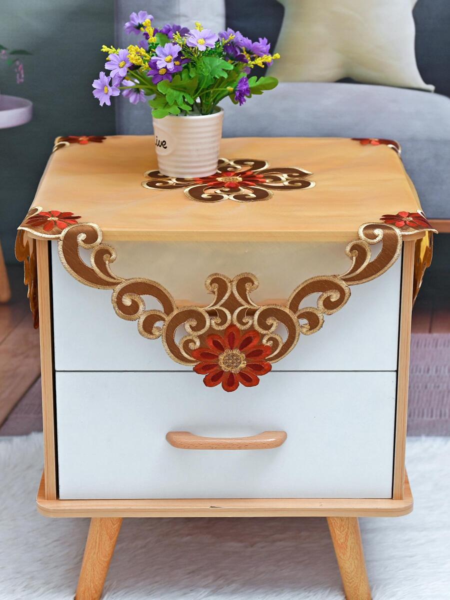 1pc Flower Embroidered Tablecloth, Vintage Polyester Anti-slip Table Cloth For Home - Champagne - View 1