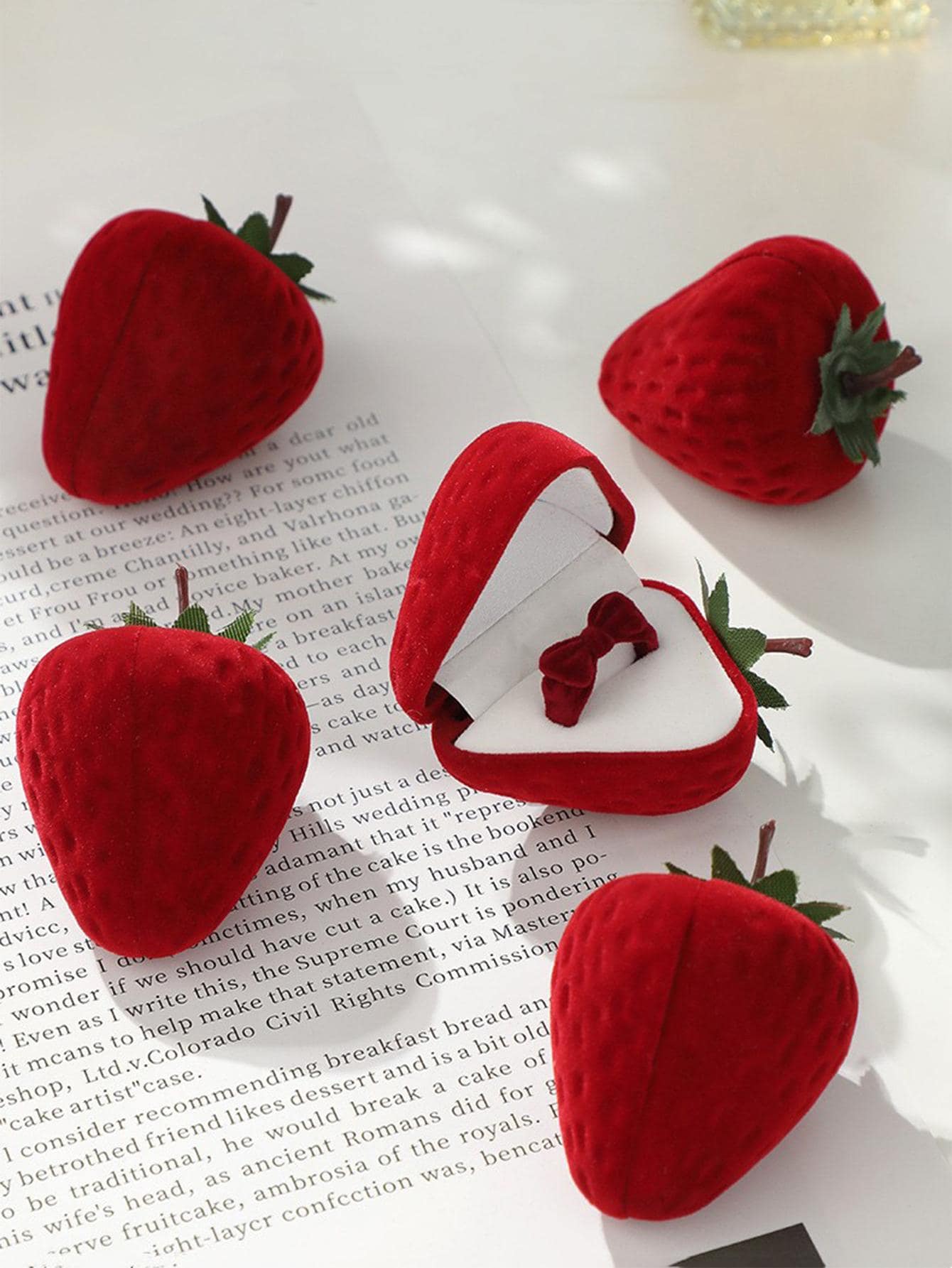 1 hộp lưu trữ nhẫn thiết kế dâu tây - Đỏ - Xem 1