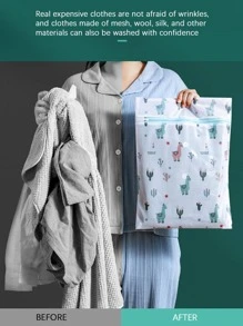 1pc Cartoon Graphic Laundry Bag - Multicolor - View 3