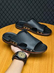 酷黑色拖鞋適用於男士鉚釘裝飾鏤空拖鞋 - 黑色 - 查看 2