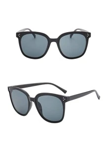 1副極簡太陽眼鏡 - 黑色 - 查看 1