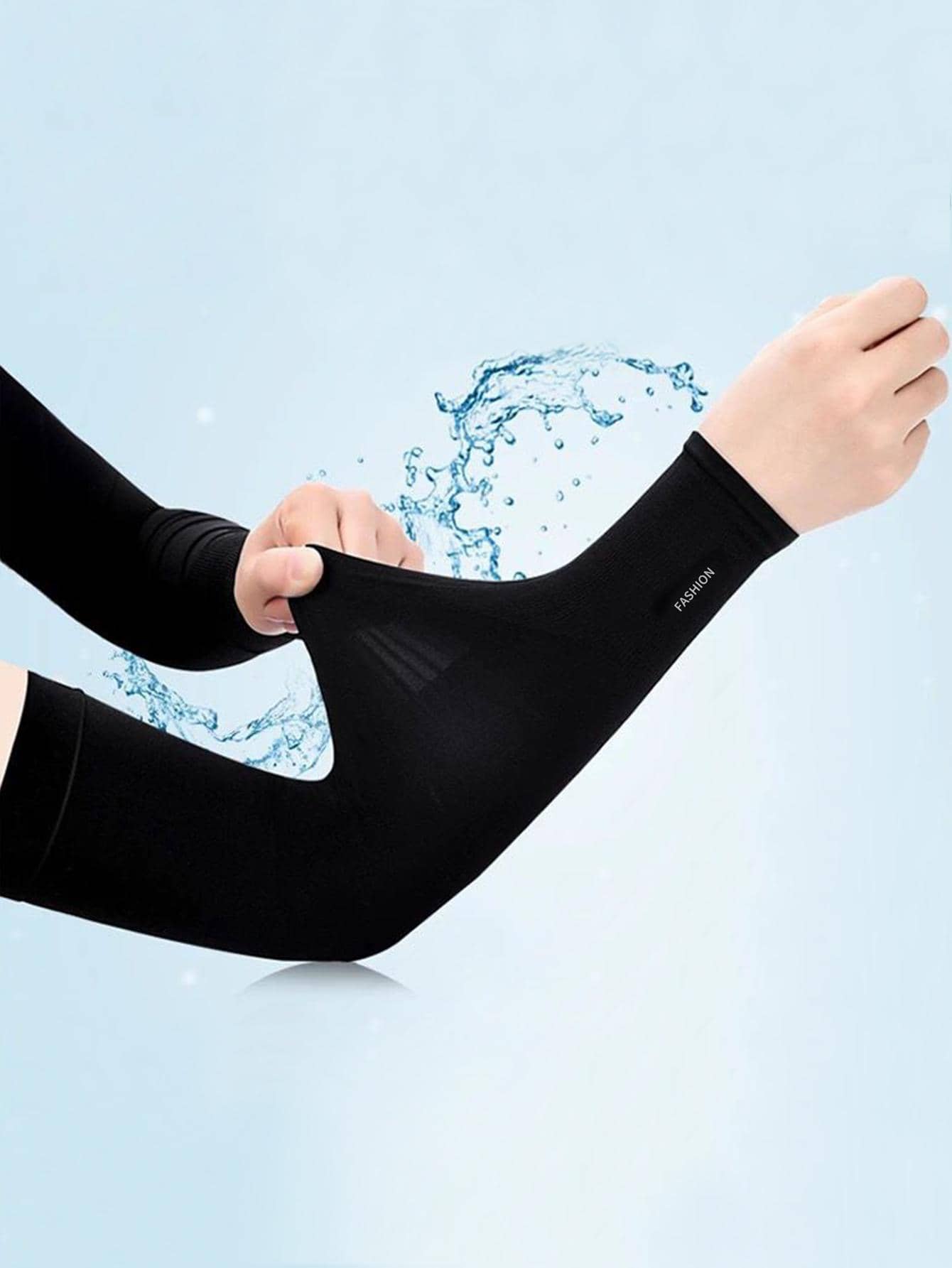 1雙女士們時尚UV保護袖套帶字母圖案設計,冰絲材料,適用於戶外運動,開車和騎術,延長長度風格 - 黑色 - 查看 1