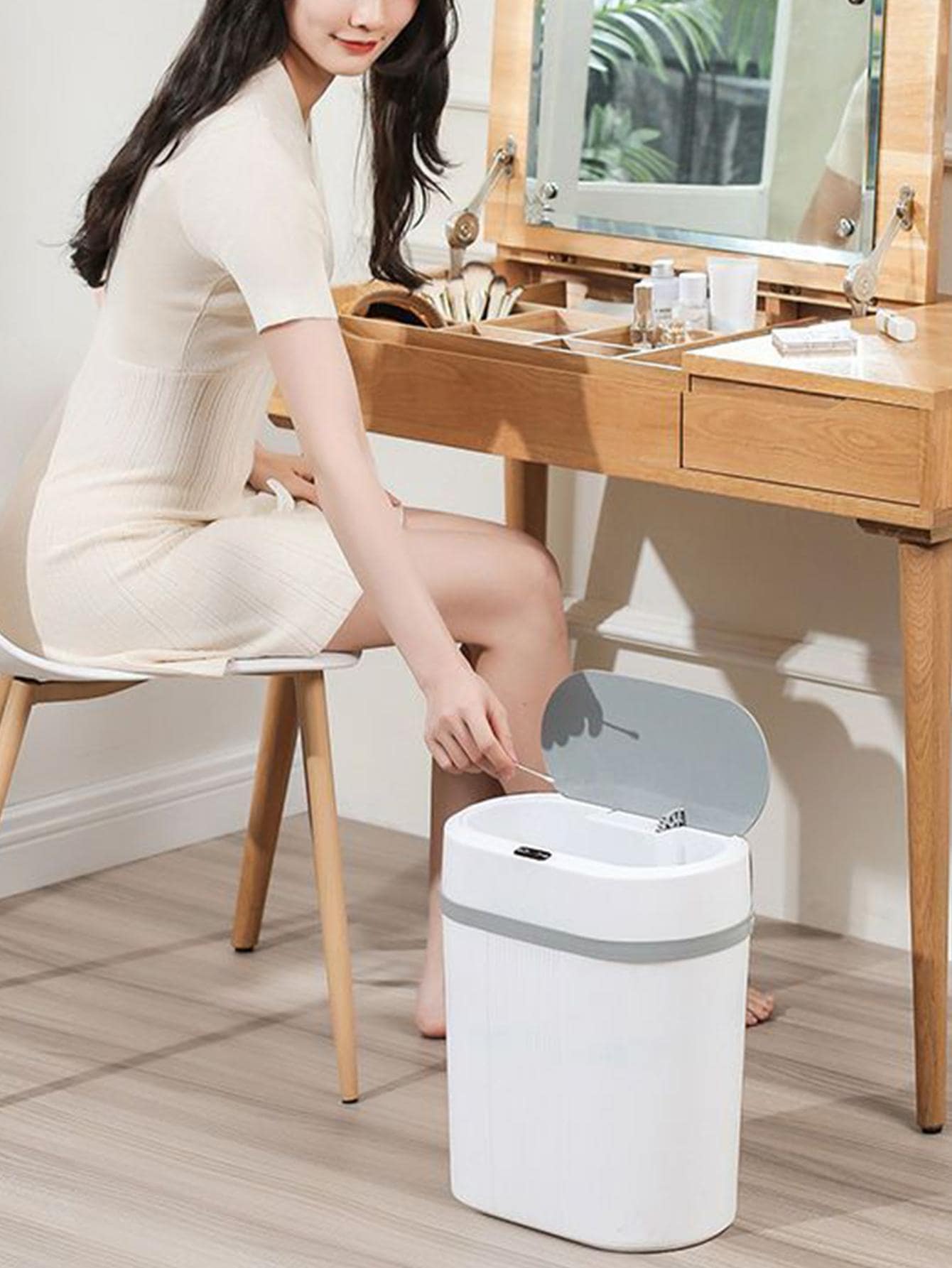 1PC Nhựa Cảm Ứng Công Tắc Tự Động Thùng Rác, Cần 2 Pin AA - trắng - Xem 1