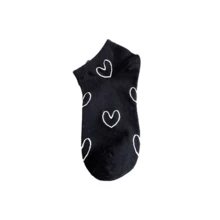 4入組(2黑+2白)女性用毛絨心型設計襪子,春夏季款