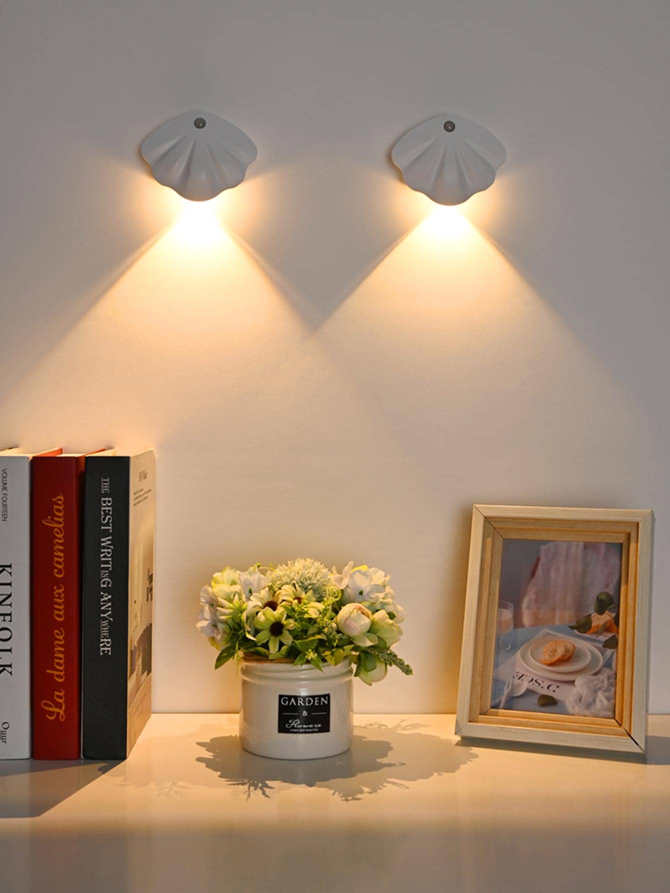 1pc Plastic Night Light, Modern Shell Design Wall Mounted Lamp For Home - White - View 1