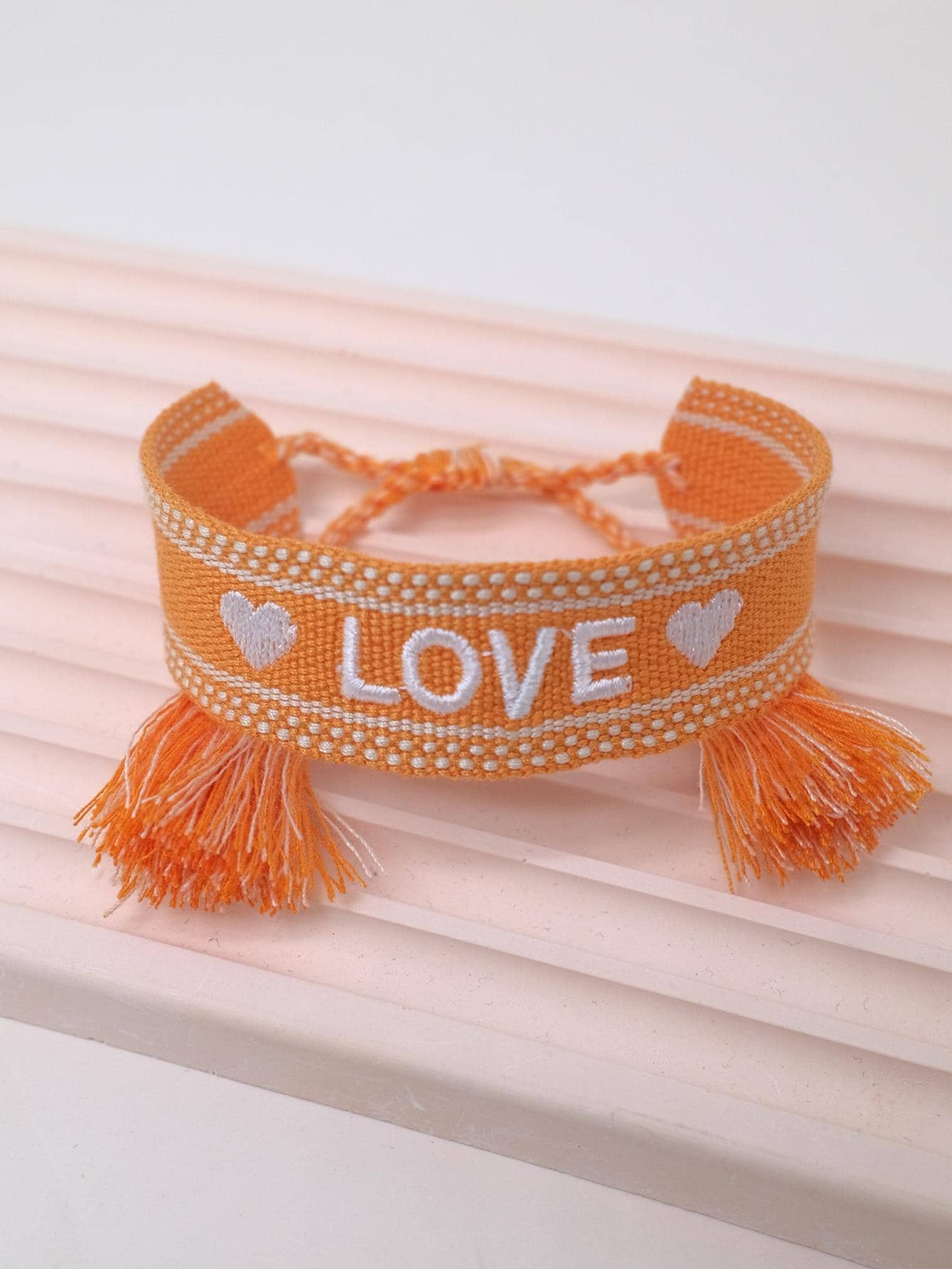 Vòng tay trang trí tua thêu chữ cái - Màu vàng - Xem 1