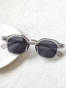 1 件男士时尚 PC 眼镜，几何图案装饰，休闲墨镜，配饰，沙滩配饰，眼镜，墨镜，街头风格，适合毛衣夹克，运动衫，连帽衫，皮裤和工装裤，适合夏季海滩度假、户外、旅行 - 灰色 - 查看 1