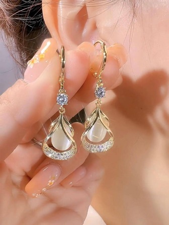 Ohrringe mit Kubischem Zirkonia Dekor,