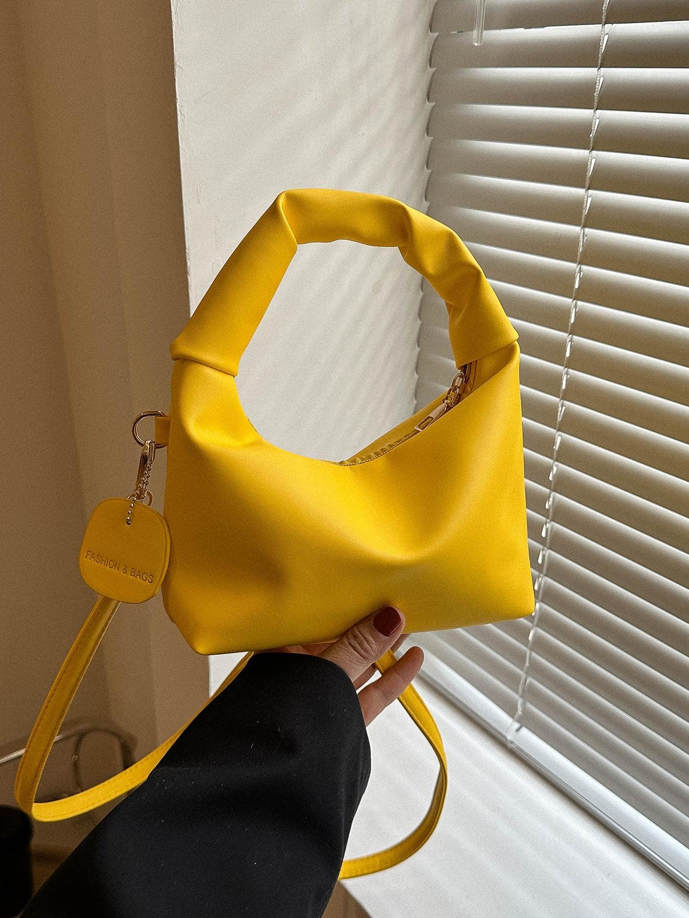 Túi Hobo tối giản Màu vàng neon Phong cách sôi nổi Chi tiết xếp nếp - Màu vàng - Xem 1