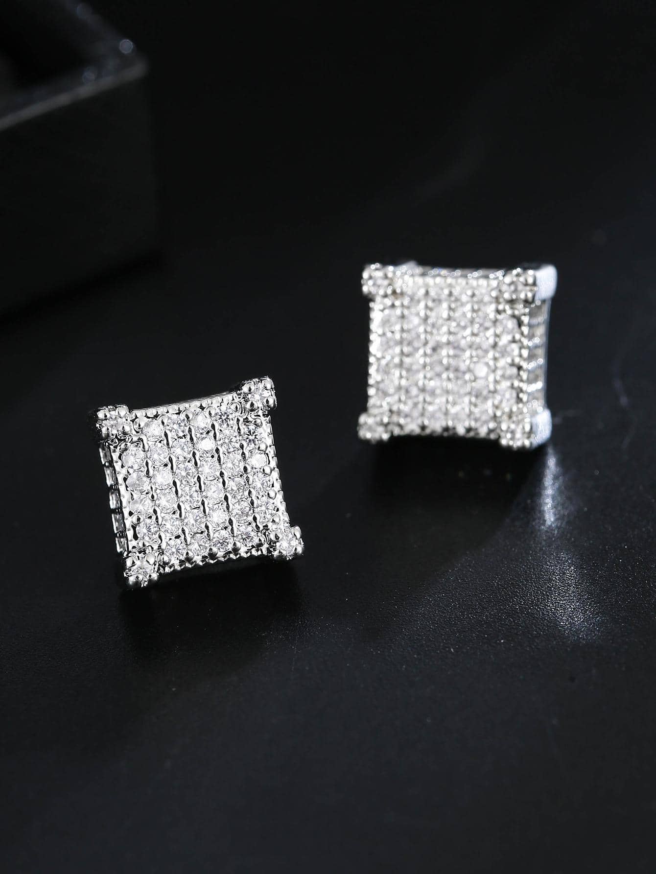 1 Cặp khuyên tai thời trang nam nữ đính đá sáng bóng cổ điển trang sức quà tặng - trắng - Xem 1