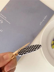 2pcs Women Checkered Pattern Fashionable Alligator Hair Clip For Hair Decoration Street Claw Clips Hair Claws Hair Barrettes, School Stuff, Hair Accessories, Head Accessories - Black and White - View 6