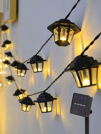 5m 20-LED Solar Powered Outdoor Street Lamp-Shaped String Lights