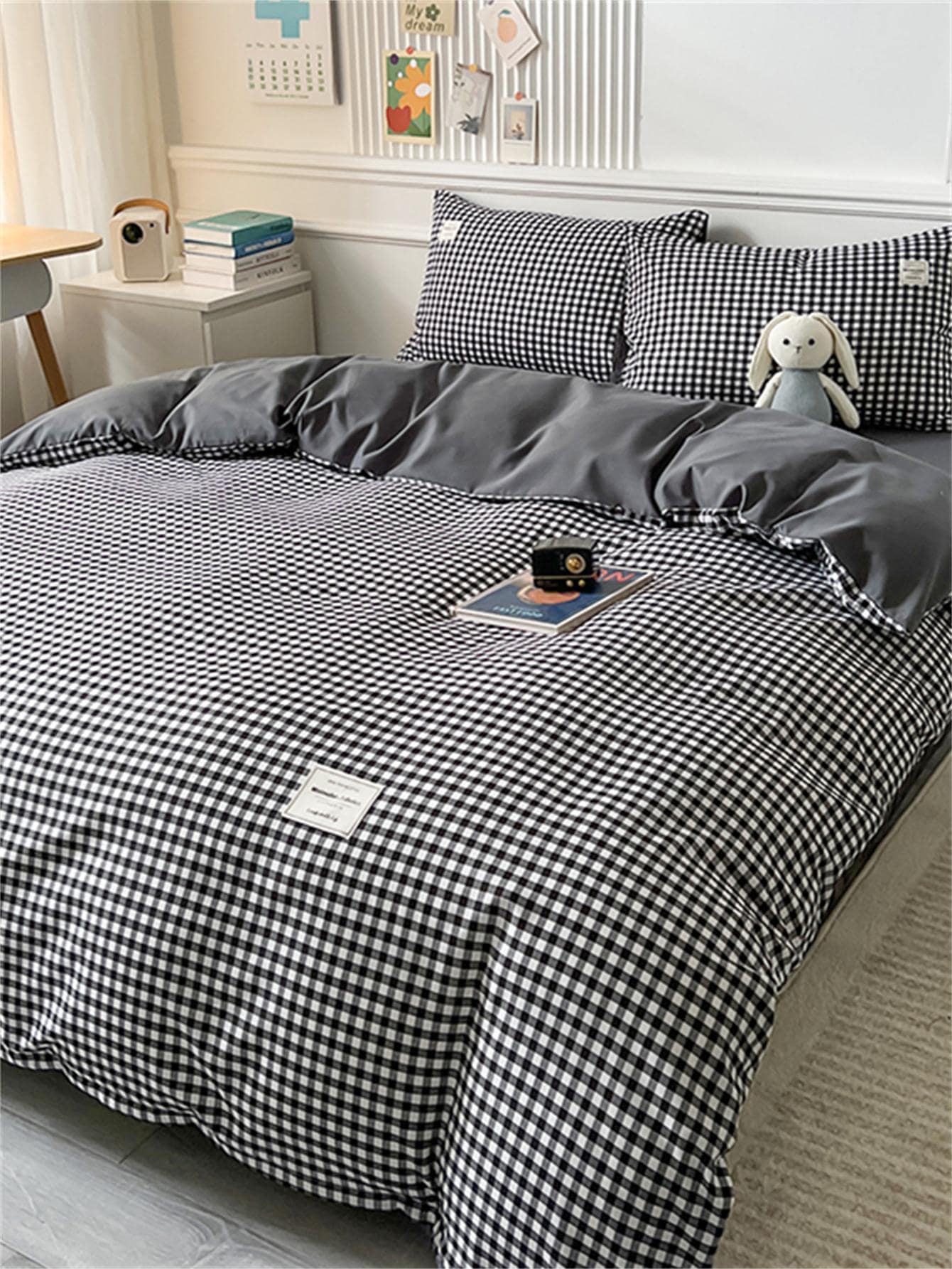 Gingham Pattern Duvet Cover Set(1 Duvet Cover & 2 Pillowcase & 1 Sheet) Modern Fabric Bedding Set For Home, All Season - Multicolor - View 1