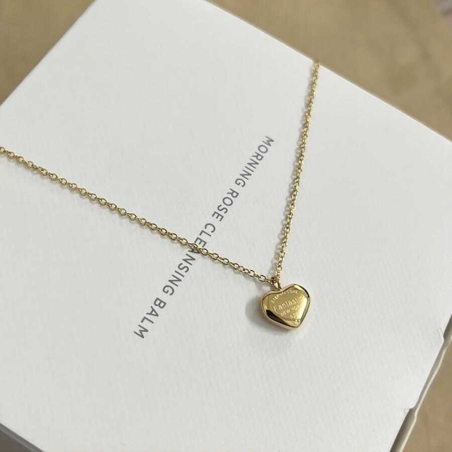 Heart Pendant Necklace - love - View 1