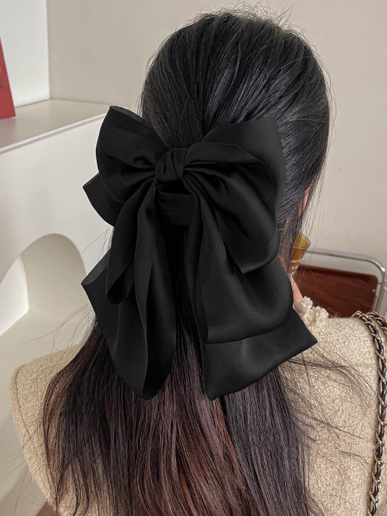 1 件黑色丝滑缎面超大蝴蝶结发夹，优雅简约的发饰，适合日常佩戴、休闲派对、通勤、度假、洗脸、发型设计、化妆和服装搭配 - 黑色 - 查看 1