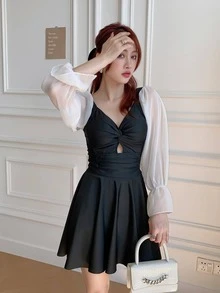 Contrast Sleeve Ruched Cut Out Athletic One Piece Swimsuit - Black and White - View 4