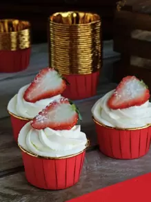 50入組紙紙杯蛋糕極簡風格素色蛋糕烤模適用於廚房烘焙 - 紅色 - 查看 2