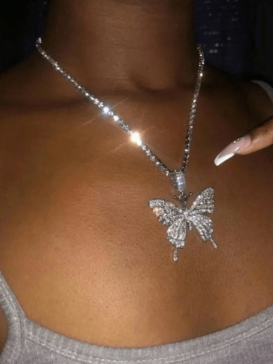 Fashionable Luxury Exquisite Gorgeous Niche Ins Influencer Super Shiny Butterfly Pendant Necklace - Silver - View 1