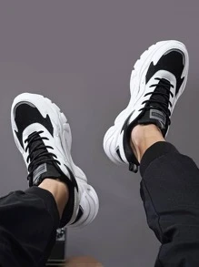 男士春夏新款時尚輕量透氣防滑厚底皮質運動休閒鞋，戶外運動休閒鞋 - 黑與白 - 查看 6